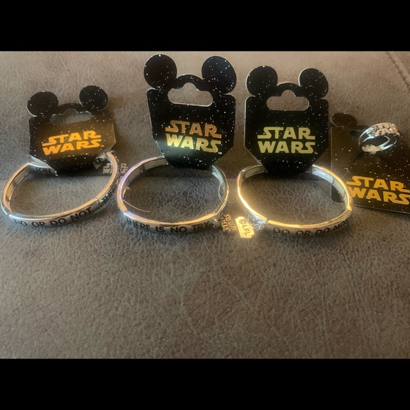 Star Wars bracelets and ring! Yoda! New! Disney! - Picture 2 of 4